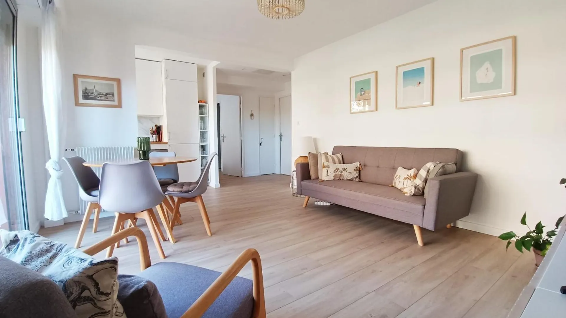 2-Rooms Apartment With Wifi And Balcony Nice