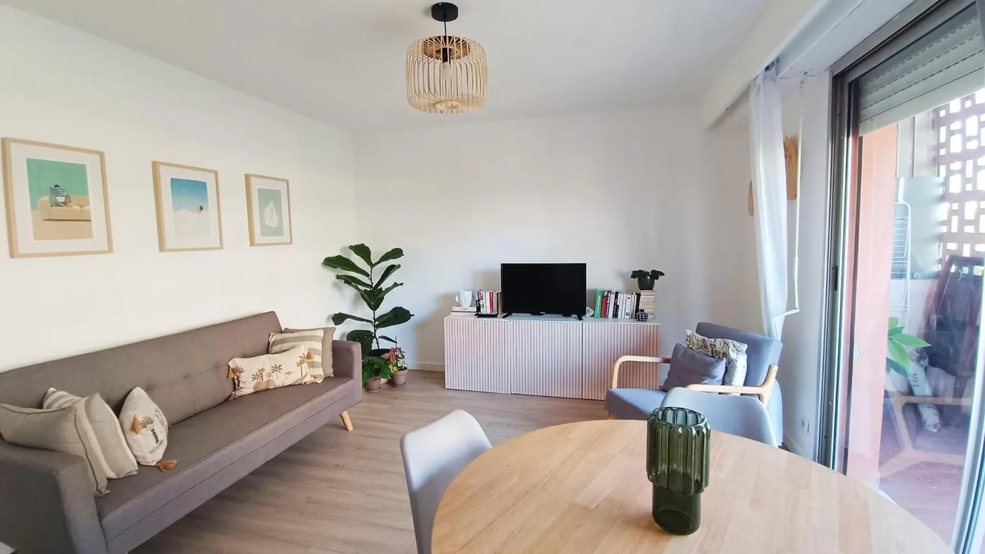 2-Rooms Apartment With Wifi And Balcony location